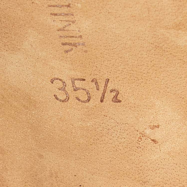 Pre Owned Manolo Blahnik  Brown Leather T Strap Sandals Size 35.5