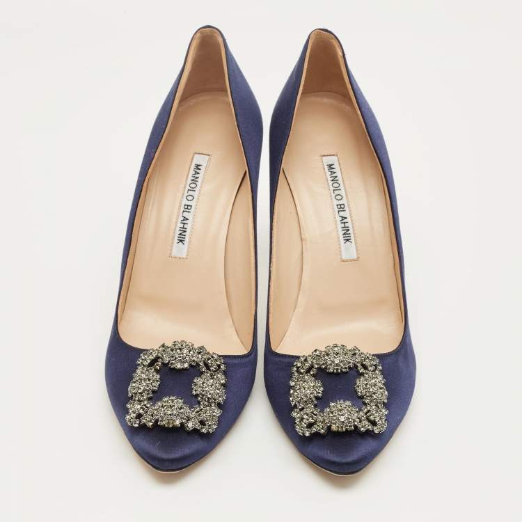Pre Owned Manolo Blahnik Navy Blue Satin Hangisi Crystal Embellished Pumps Size 38.5