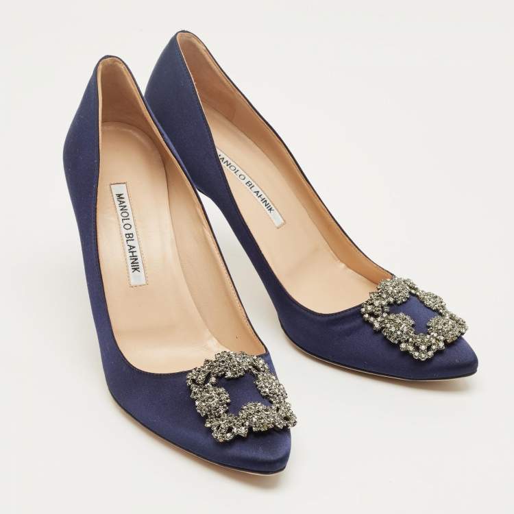 Pre Owned Manolo Blahnik Navy Blue Satin Hangisi Crystal Embellished Pumps Size 38.5