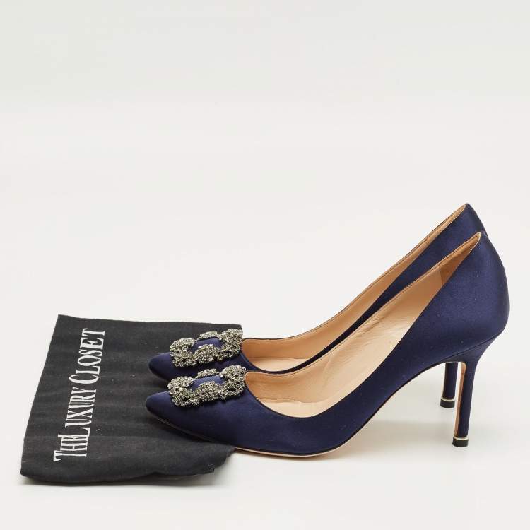 Pre Owned Manolo Blahnik Navy Blue Satin Hangisi Crystal Embellished Pumps Size 38.5