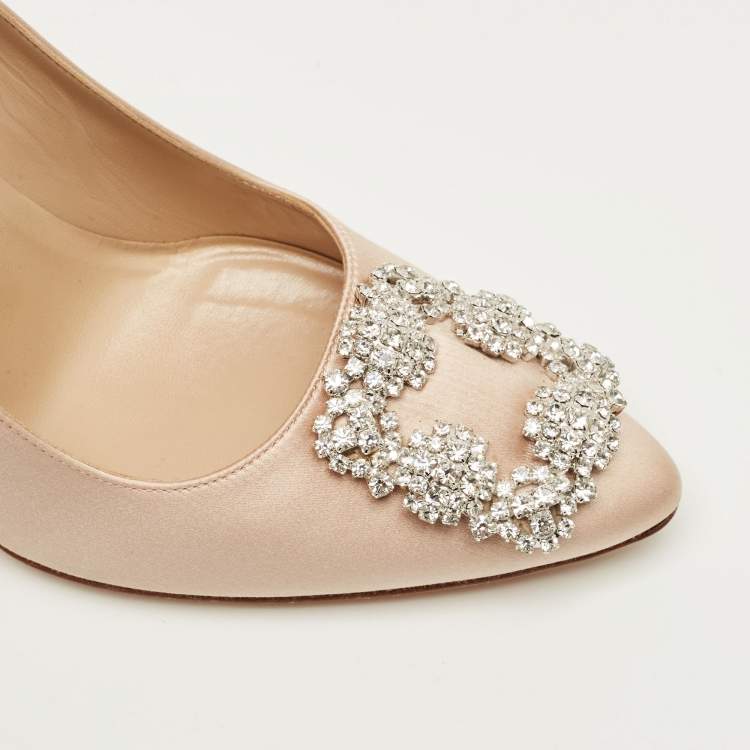 Pre Owned Manolo Blahnik Beige Satin Hangisi Pumps Size 37