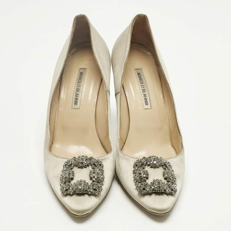 Pre Owned Manolo Blahnik Grey Satin Hangisi Pumps Size 41