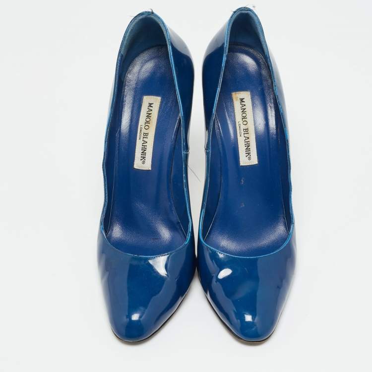 Pre Owned Manolo Blahnik Size 40.5 Blue Patent Leather Almond Toe Pumps