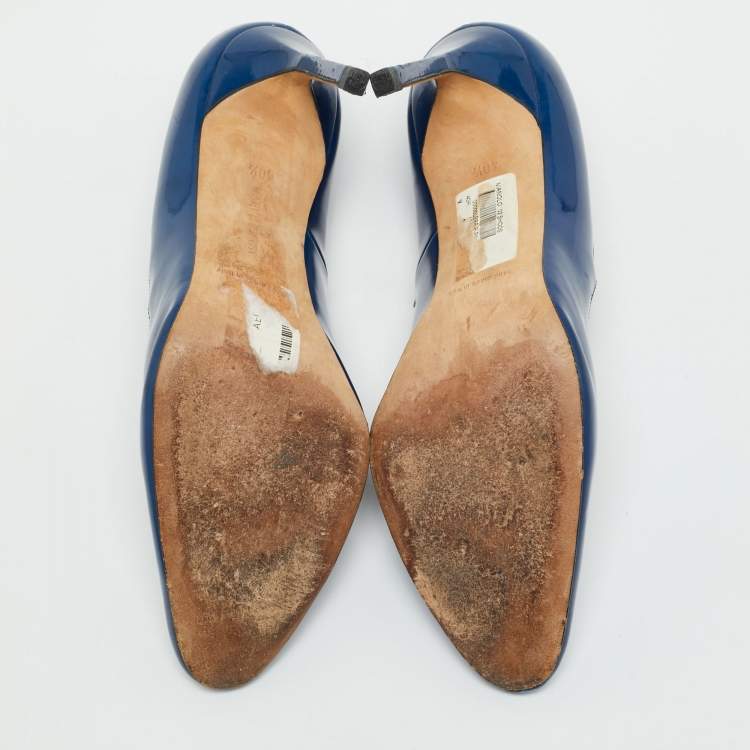 Pre Owned Manolo Blahnik Size 40.5 Blue Patent Leather Almond Toe Pumps