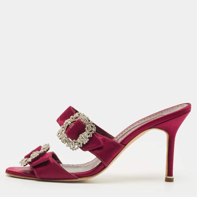 Pre Owned Manolo Blahnik Gable Size 39 Burgundy Satin Slide Sandals