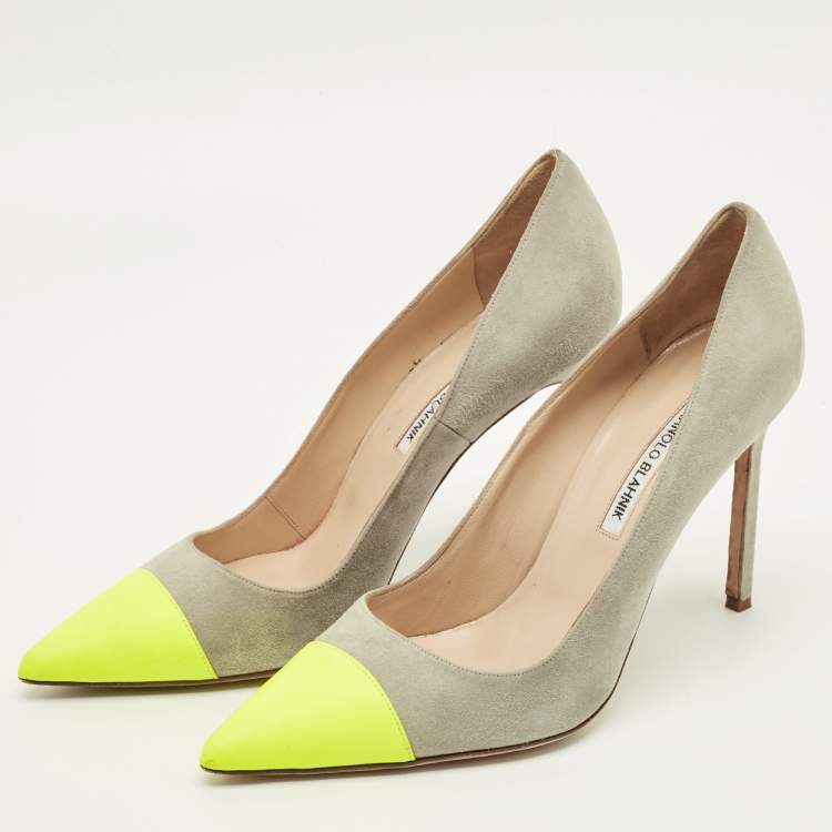 Pre Owned Manolo Blahnik Bipunta Size 40 Grey Leather and Suede Pumps