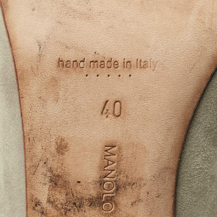 Pre Owned Manolo Blahnik Bipunta Size 40 Grey Leather and Suede Pumps