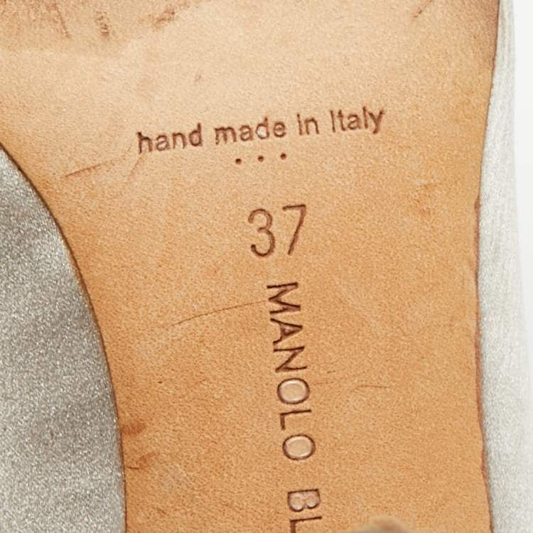 Pre Owned Manolo Blahnik Hangisi Size 37 Grey Satin Pumps