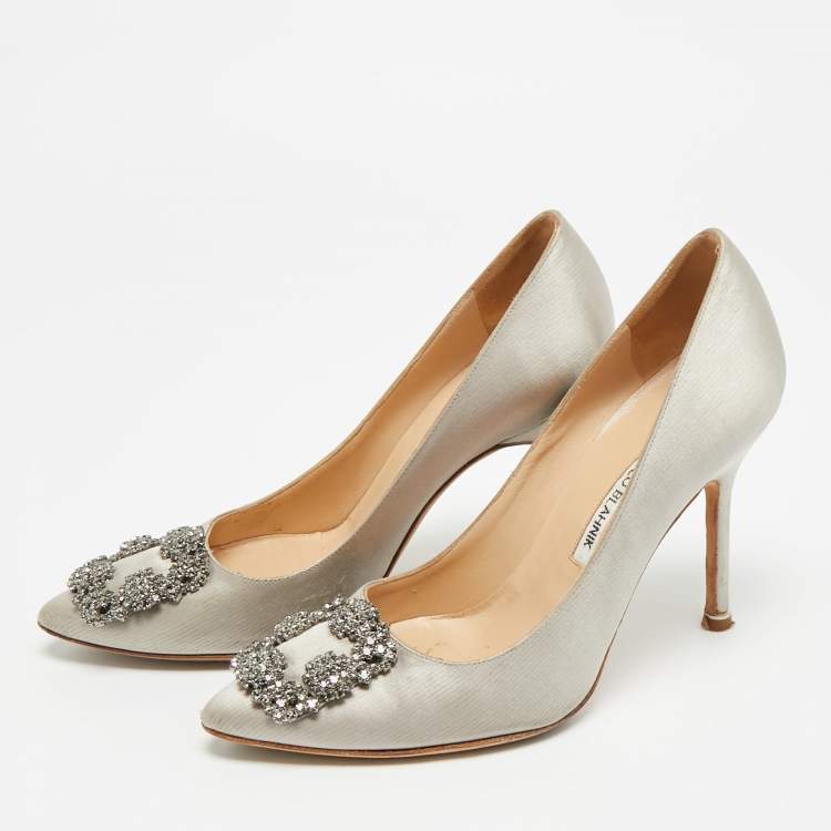 Pre Owned Manolo Blahnik Hangisi Size 37 Grey Satin Pumps
