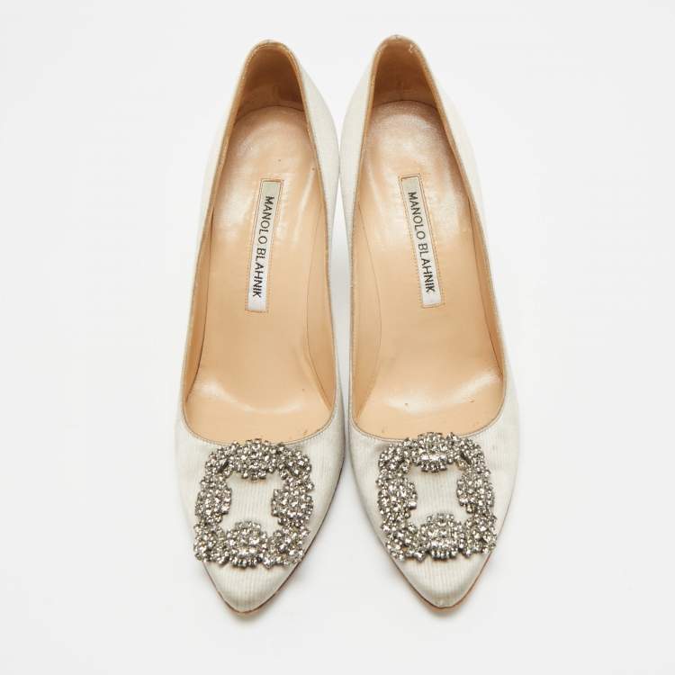 Pre Owned Manolo Blahnik Hangisi Size 37 Grey Satin Pumps