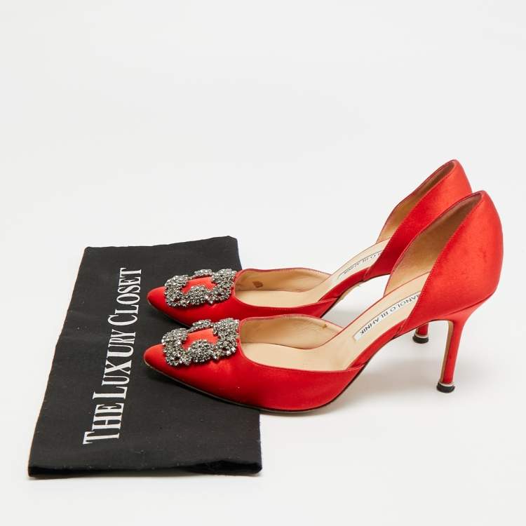 مملوكة مسبقًا Manolo Blahnik Hangisi Size 37.5 Red Satin D'orsay Pumps
