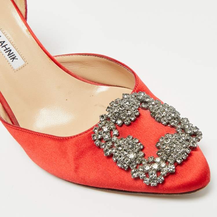 مملوكة مسبقًا Manolo Blahnik Hangisi Size 37.5 Red Satin D'orsay Pumps