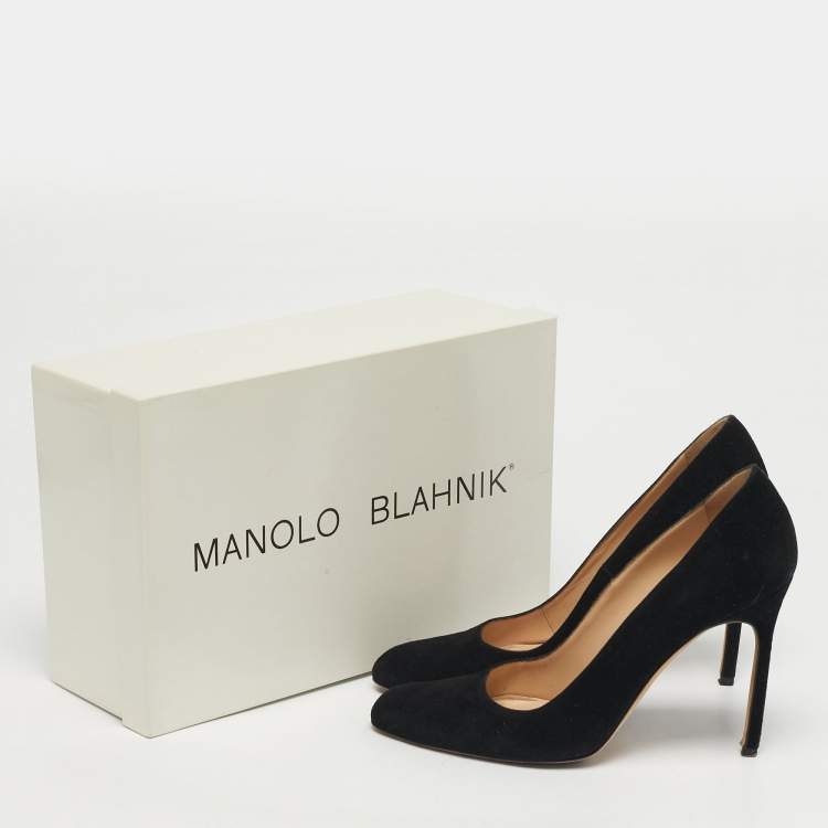 Pre Owned Manolo Blahnik Putre Size 36.5 Black Suede Pumps