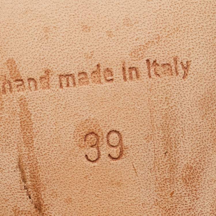 Pre Owned Manolo Blahnik Bipunta Size 39 Grey/Yellow Leather and Suede Pumps