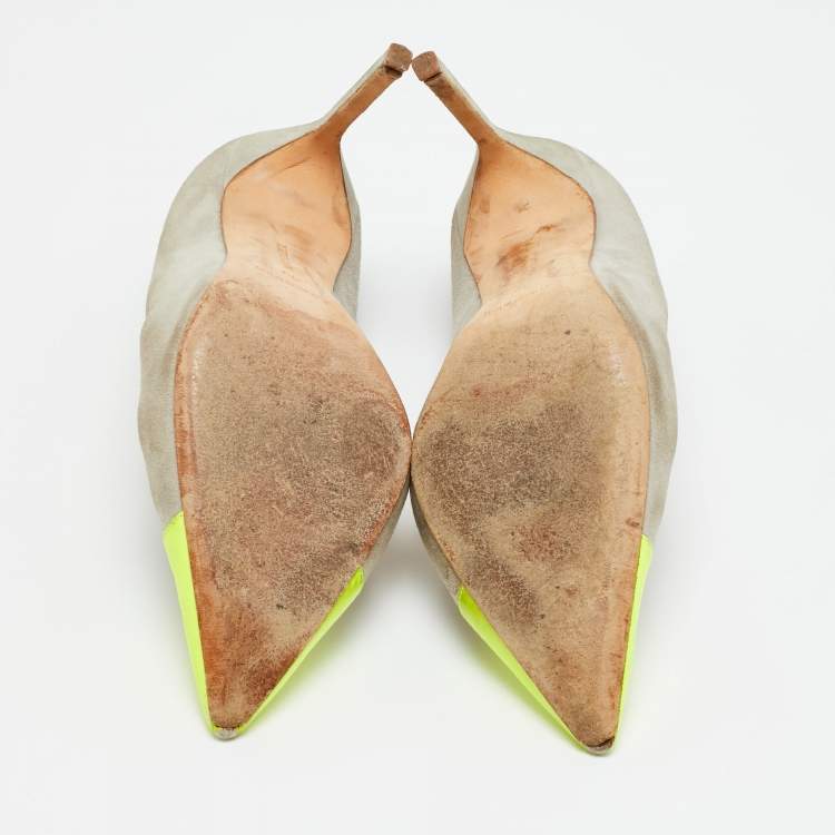 Pre Owned Manolo Blahnik Bipunta Size 39 Grey/Yellow Leather and Suede Pumps
