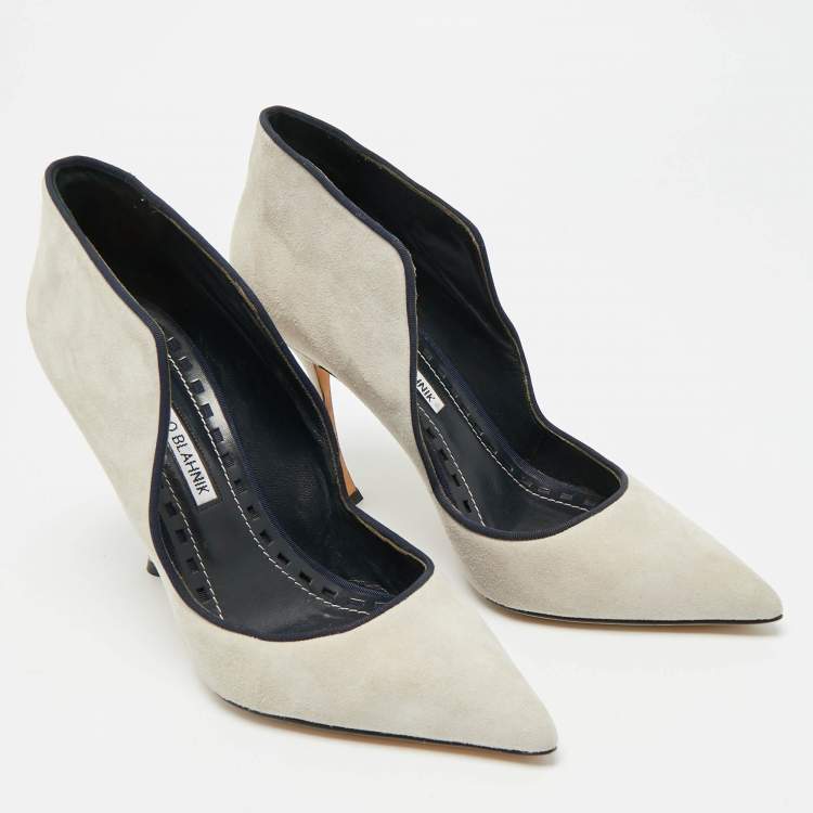 Pre Owned Manolo Blahnik Espedal Size 39 Grey Suede Collar Pointed Toe Pumps