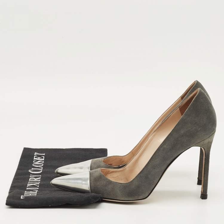 Pre Owned Manolo Blahnik Bipunta Size 39 Grey Patent Leather and Suede Pumps
