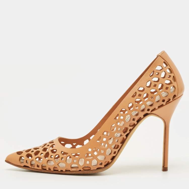 Pre Owned Manolo Blahnik BB Laserato Size 36 Tan Lasercut Leather Pumps