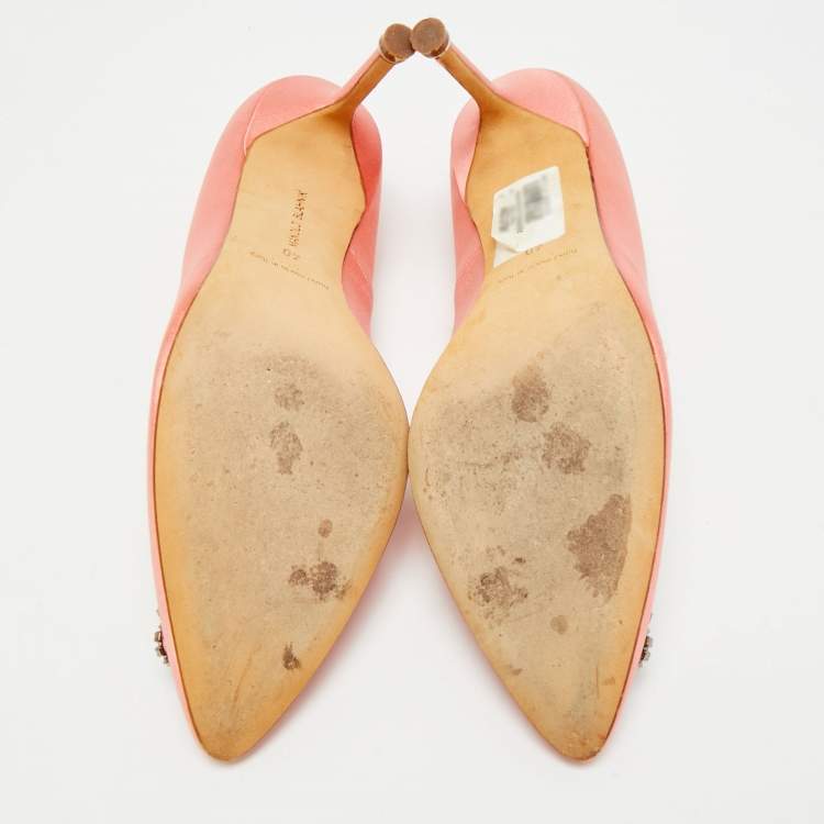 Pre Owned Manolo Blahnik Hangisi Size 40 Pink Satin Pumps