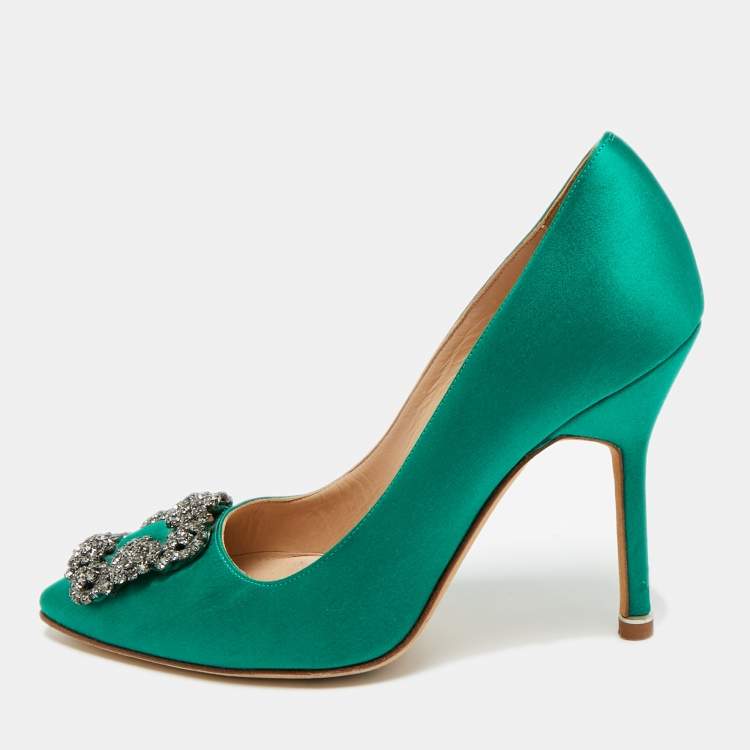 Pre Owned Manolo Blahnik Hangisi Size 35.5 Green Satin Pumps