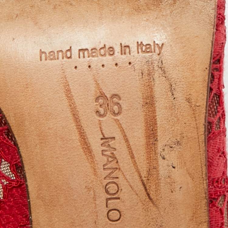 Pre Owned Manolo Blahnik Hangisi Size 36 Red Canvas and Lace Pumps