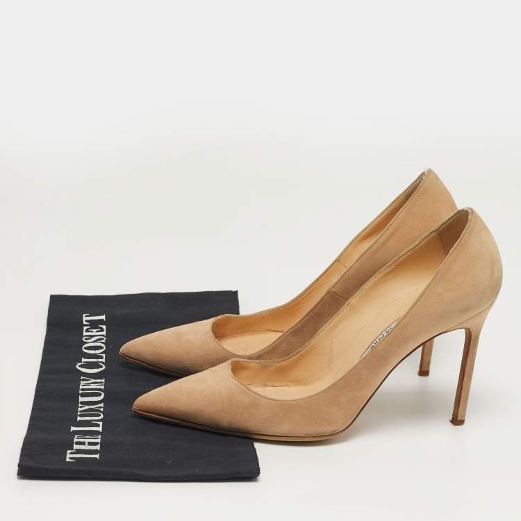 مملوكة مسبقًا Manolo Blahnik BB Size 39 Beige Suede Pumps