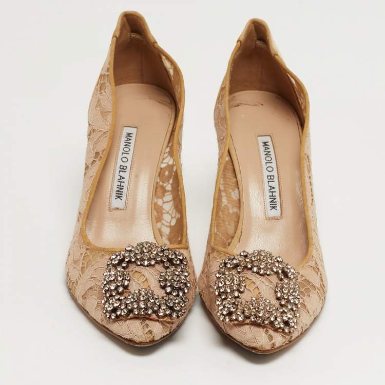 Pre Owned Manolo Blahnik Hangisi Size 36 Beige/Pink Fabric and Lace Crystal Embellished Pumps