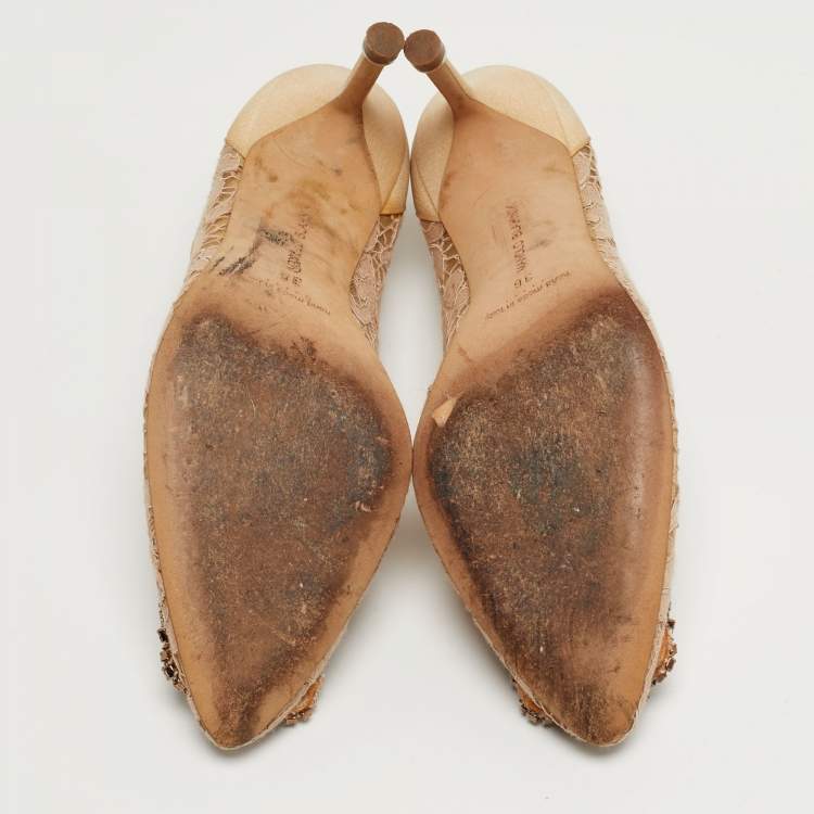 Pre Owned Manolo Blahnik Hangisi Size 36 Beige/Pink Fabric and Lace Crystal Embellished Pumps