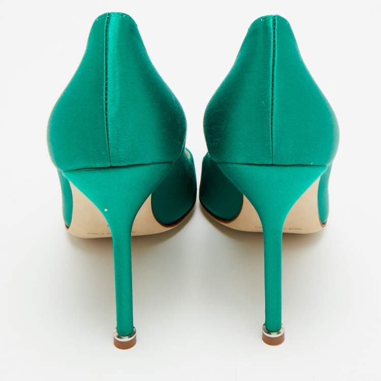 Pre Owned Manolo Blahnik Hangisi Size 39 Green Satin Pumps