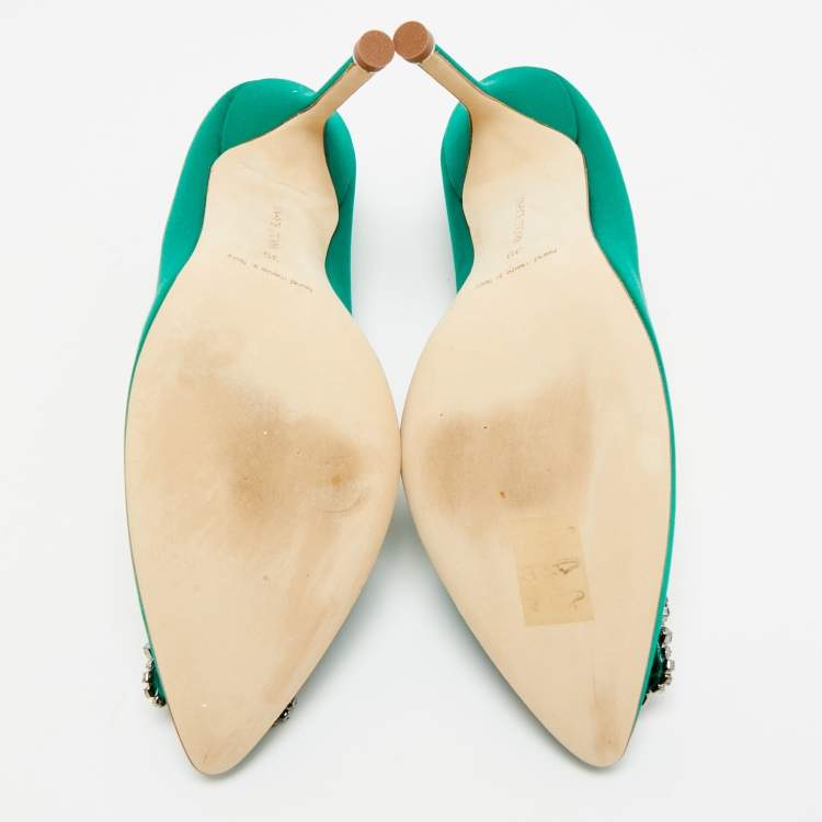 Pre Owned Manolo Blahnik Hangisi Size 39 Green Satin Pumps