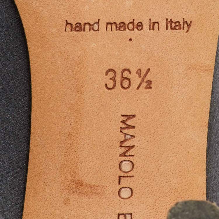 مملوكة مسبقًا Manolo Blahnik Hangisi Size 36.5 Dark Grey Satin Crystal Embellished Pumps