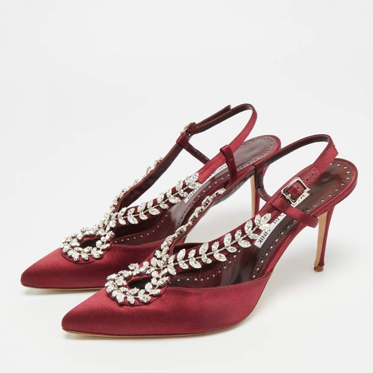 Pre Owned Manolo Blahnik Lurum Size 37.5 Burgundy Satin Crystal Embellished Pumps