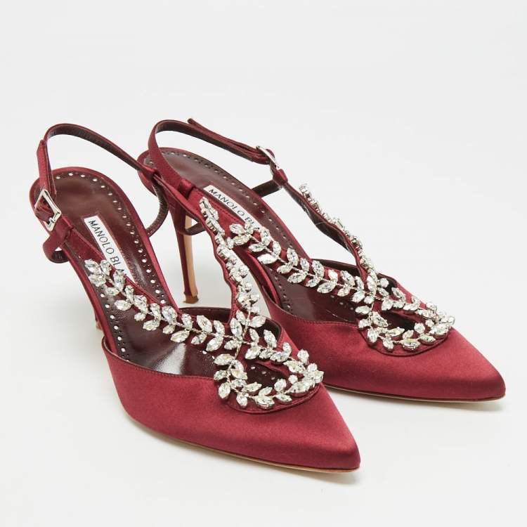 Pre Owned Manolo Blahnik Lurum Size 37.5 Burgundy Satin Crystal Embellished Pumps