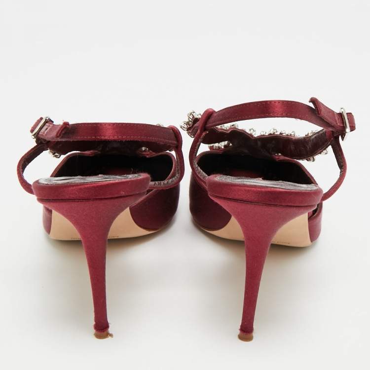 Pre Owned Manolo Blahnik Lurum Size 37.5 Burgundy Satin Crystal Embellished Pumps