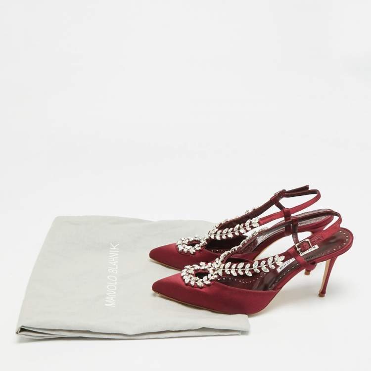 Pre Owned Manolo Blahnik Lurum Size 37.5 Burgundy Satin Crystal Embellished Pumps