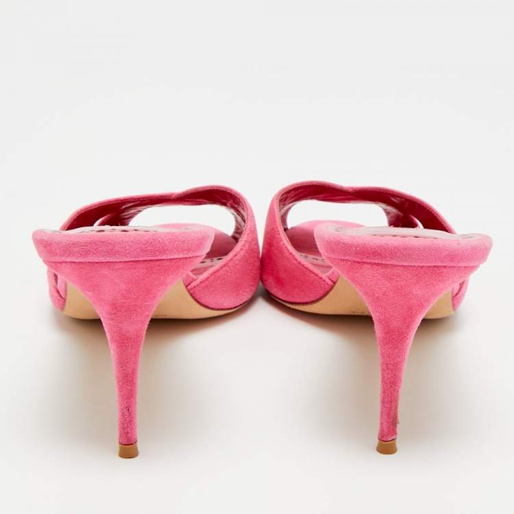 Pre Owned Manolo Blahnik Size 39 Pink Suede Slide Sandals