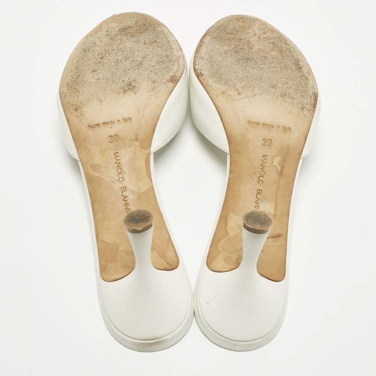 Pre Owned Manolo Blahnik Jadarona Size 39 White Leather Slide Sandals