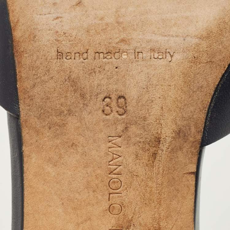 Pre Owned Manolo Blahnik Jadarona Size 39 Navy Blue Leather Mules