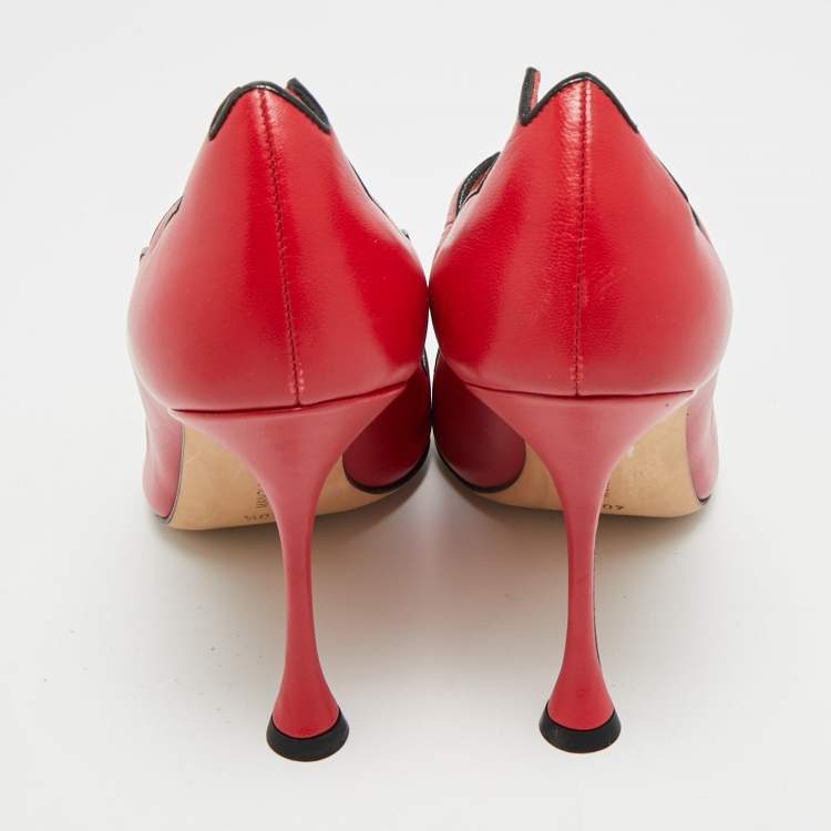 Pre Owned Manolo Blahnik Scalloped Size 40.5 Red/Black Leather Pumps