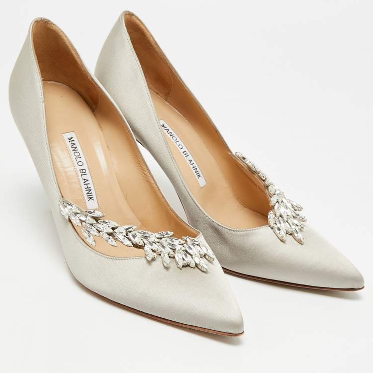 Pre Owned Manolo Blahnik Nadira Size 38.5 Light Grey Satin Jewel Embellished Pointed Toe Pumps