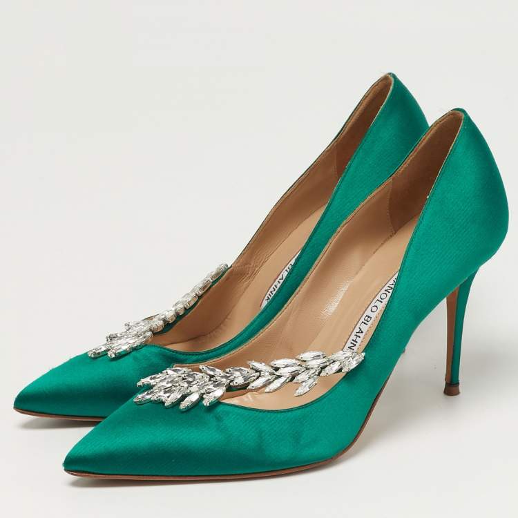 Pre Owned Manolo Blahnik Nadira Size 38.5 Green Satin Jewel Embellished Pointed Toe Pumps