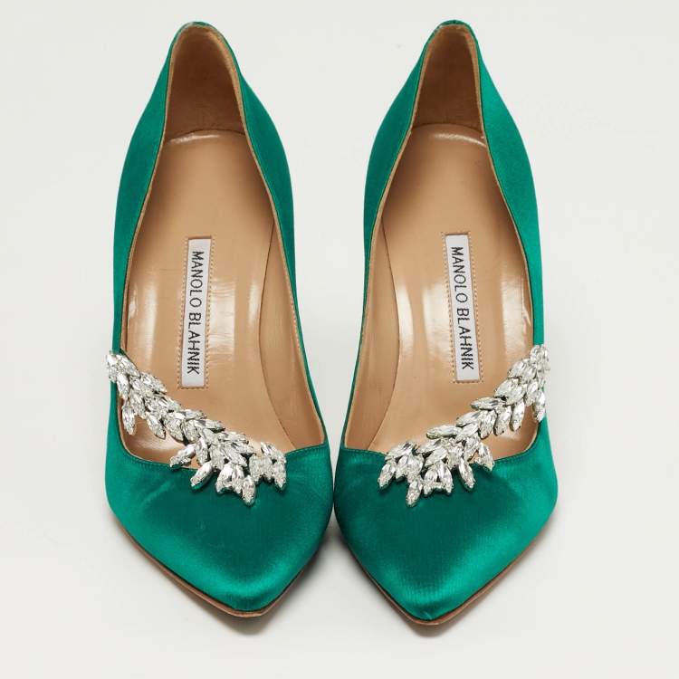 Pre Owned Manolo Blahnik Nadira Size 38.5 Green Satin Jewel Embellished Pointed Toe Pumps