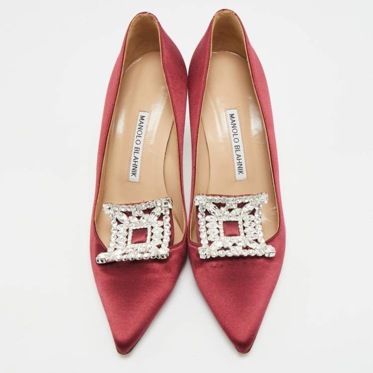 Pre Owned Manolo Blahnik Borlak Size 38.5 Burgundy Satin Crystal Embellished Pointed Toe Pumps