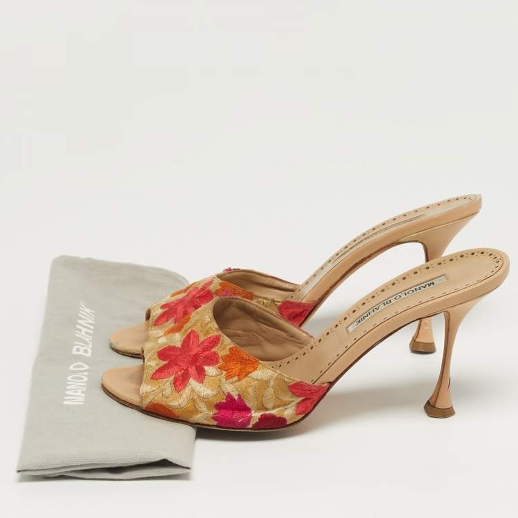 Pre Owned Manolo Blahnik Size 40 Multicolor Leather and Lurex Fabric Slide Sandals