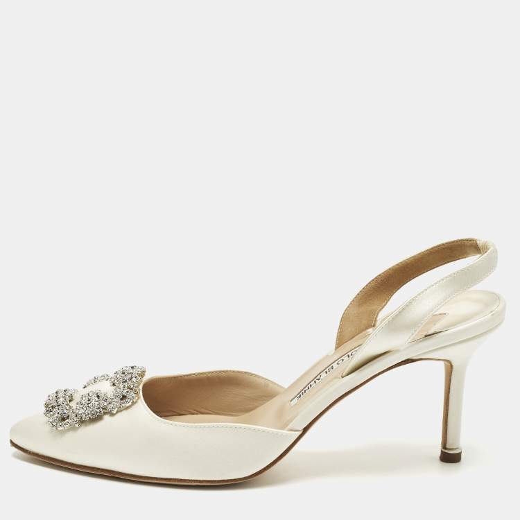 Pre Owned Manolo Blahnik Hangisli Size 39.5 Cream Satin SlingbackPumps