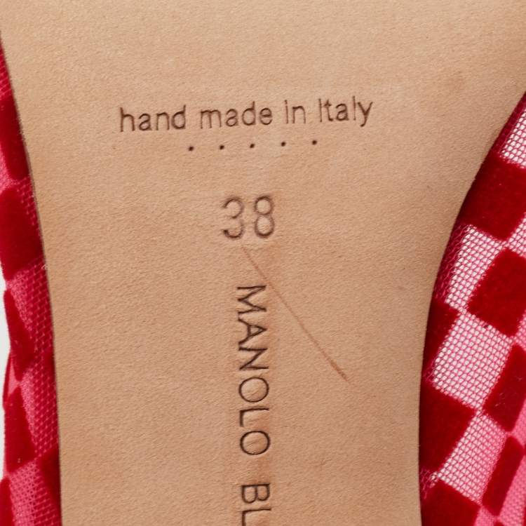 Pre Owned Manolo Blahnik Bbla Size 38 Red Checked Mesh and Suede Pointed Toe Pumps