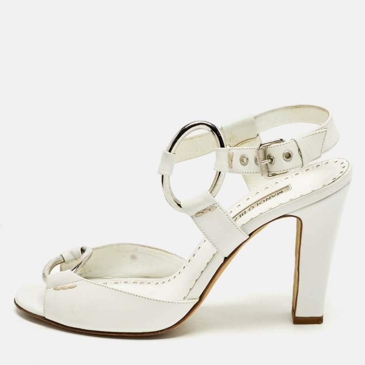 Pre Owned Manolo Blahnik Size 39 White Leather Ankle Strap Sandals