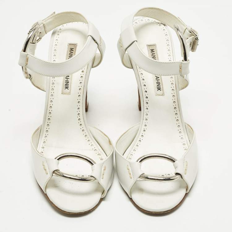 Pre Owned Manolo Blahnik Size 39 White Leather Ankle Strap Sandals