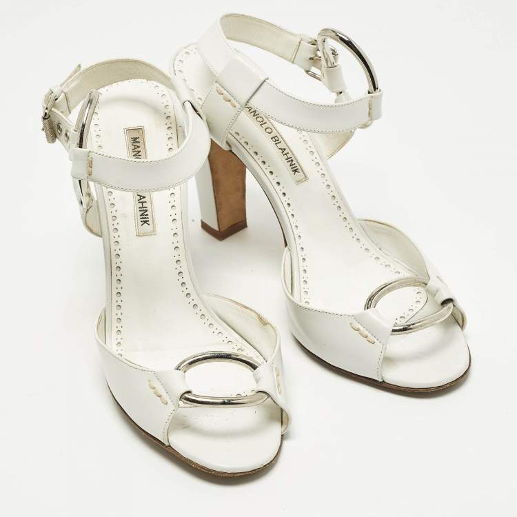 Pre Owned Manolo Blahnik Size 39 White Leather Ankle Strap Sandals