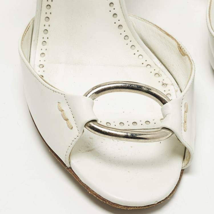 Pre Owned Manolo Blahnik Size 39 White Leather Ankle Strap Sandals